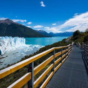 Perito Moreno Glacier + Transfers Calafate + El Chalten round trip