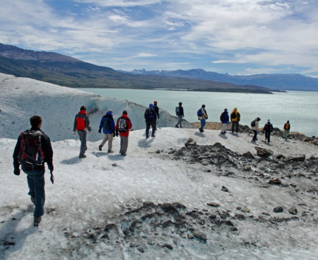 Trekking de gelo grande sobre a geleira - Imagem 9