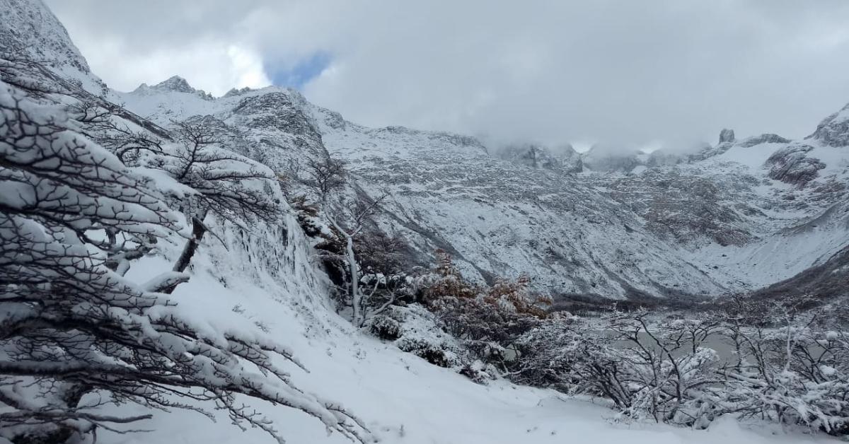 Trekking a Laguna Esmeralda Invierno
