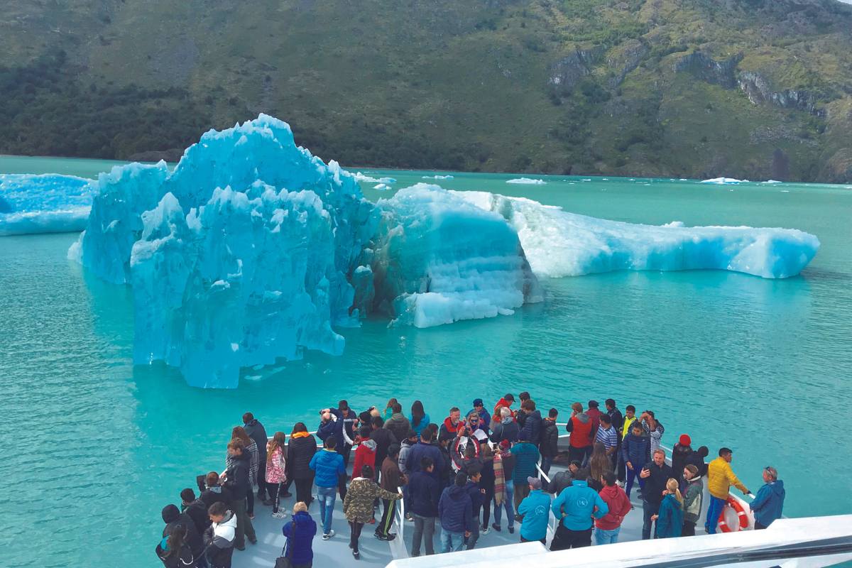Gourmet Glaciers Cruise Experience - Image 11