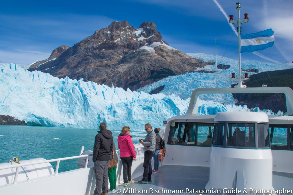 Gourmet Glaciers Cruise Experience