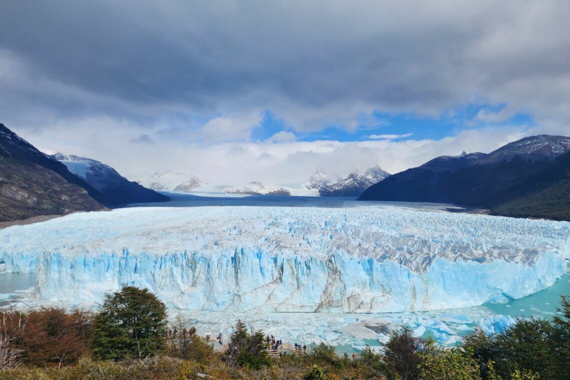 glaciar en primavera