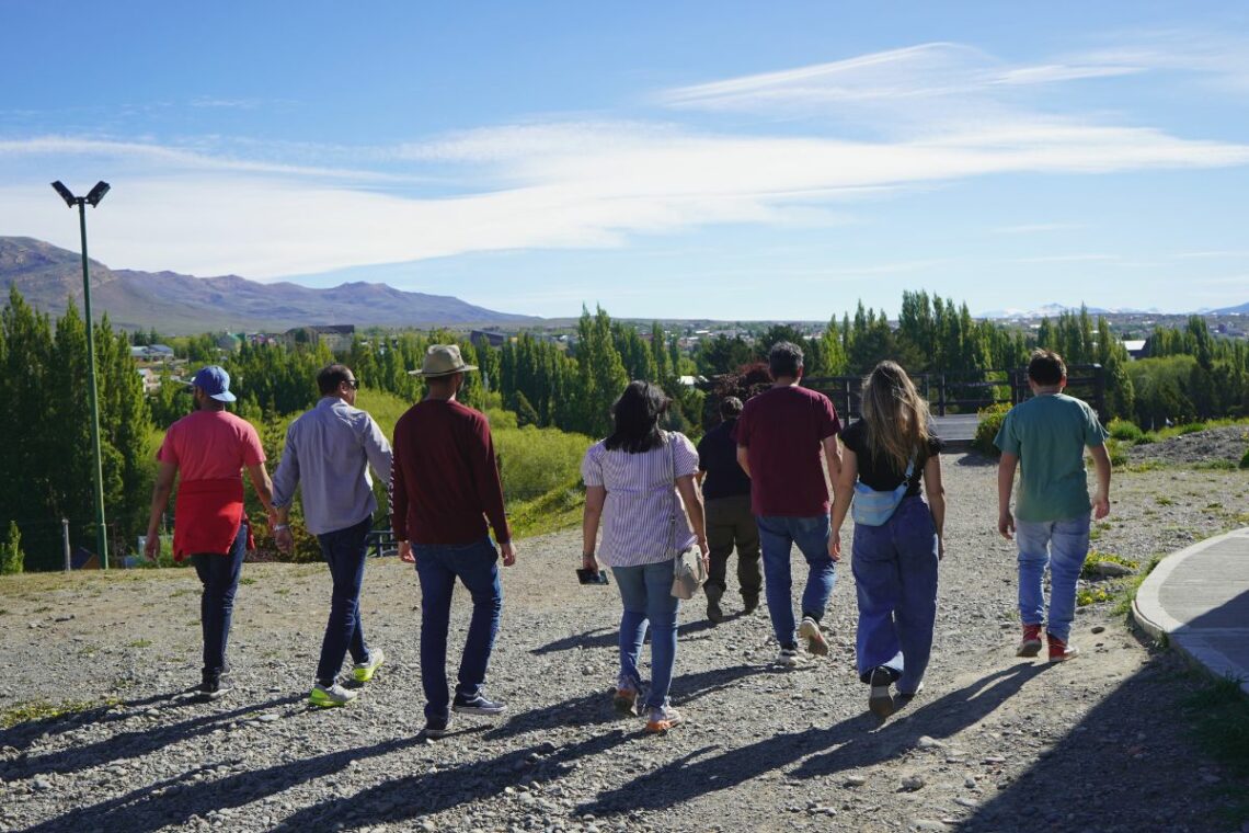 caminata por escenarios naturales el calafate