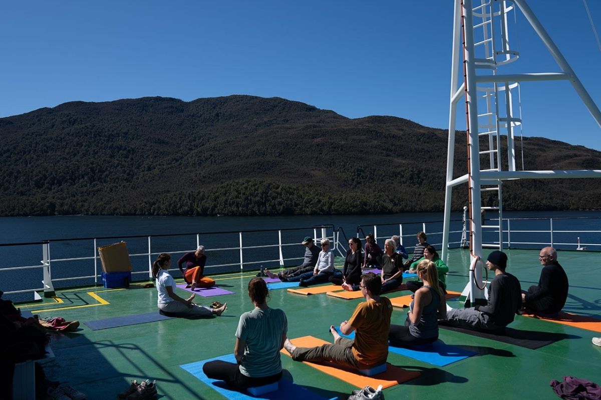 YOga en navimag